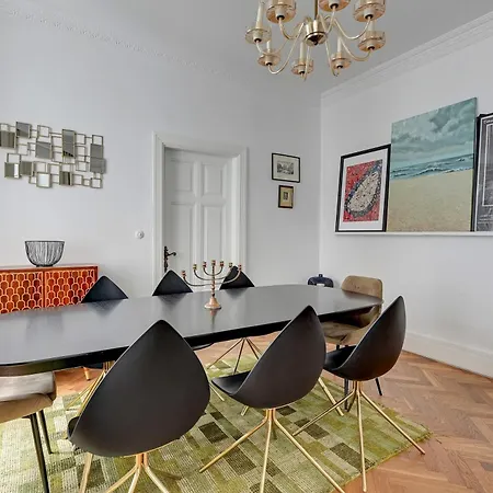 Apartment Blue Mandarin Premium Ii